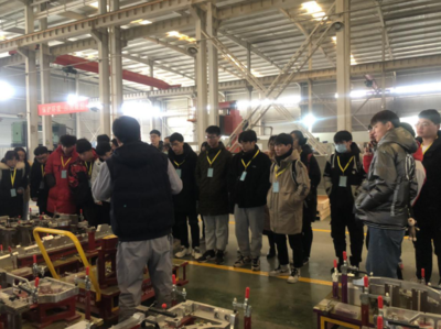 機械工程學院組織2019級機電與材控專業學生赴安徽尚展模具工業開展專業認知實習